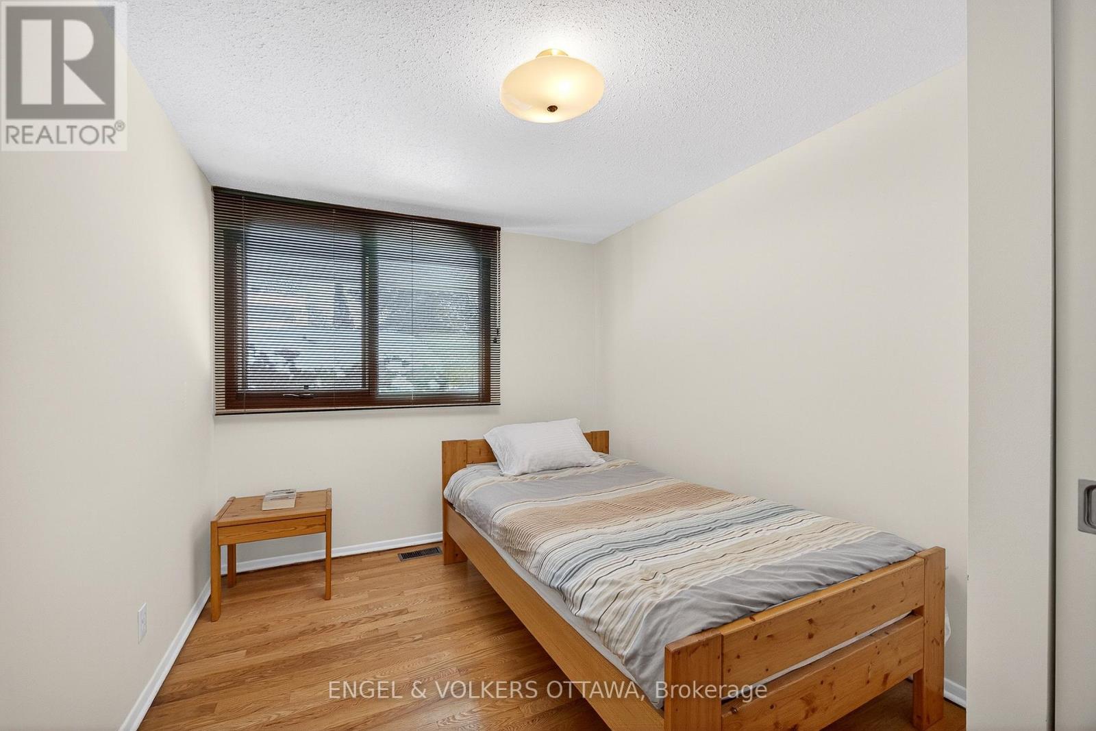 34 Wallford Way, Ottawa, Ontario  K2E 6B6 - Photo 25 - X12757948