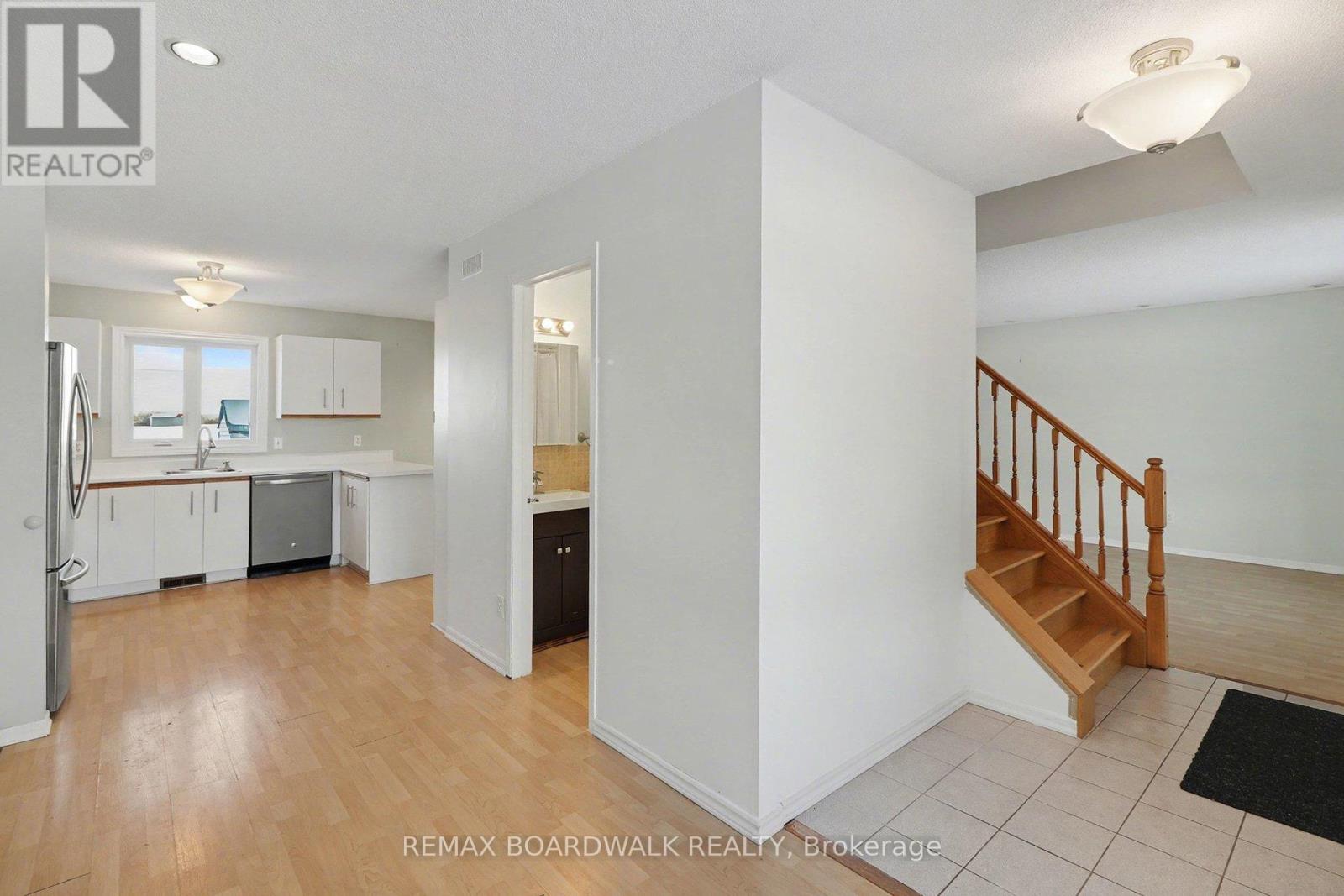 16319 Seventh Road, North Stormont, Ontario  K0C 1W0 - Photo 14 - X12757932