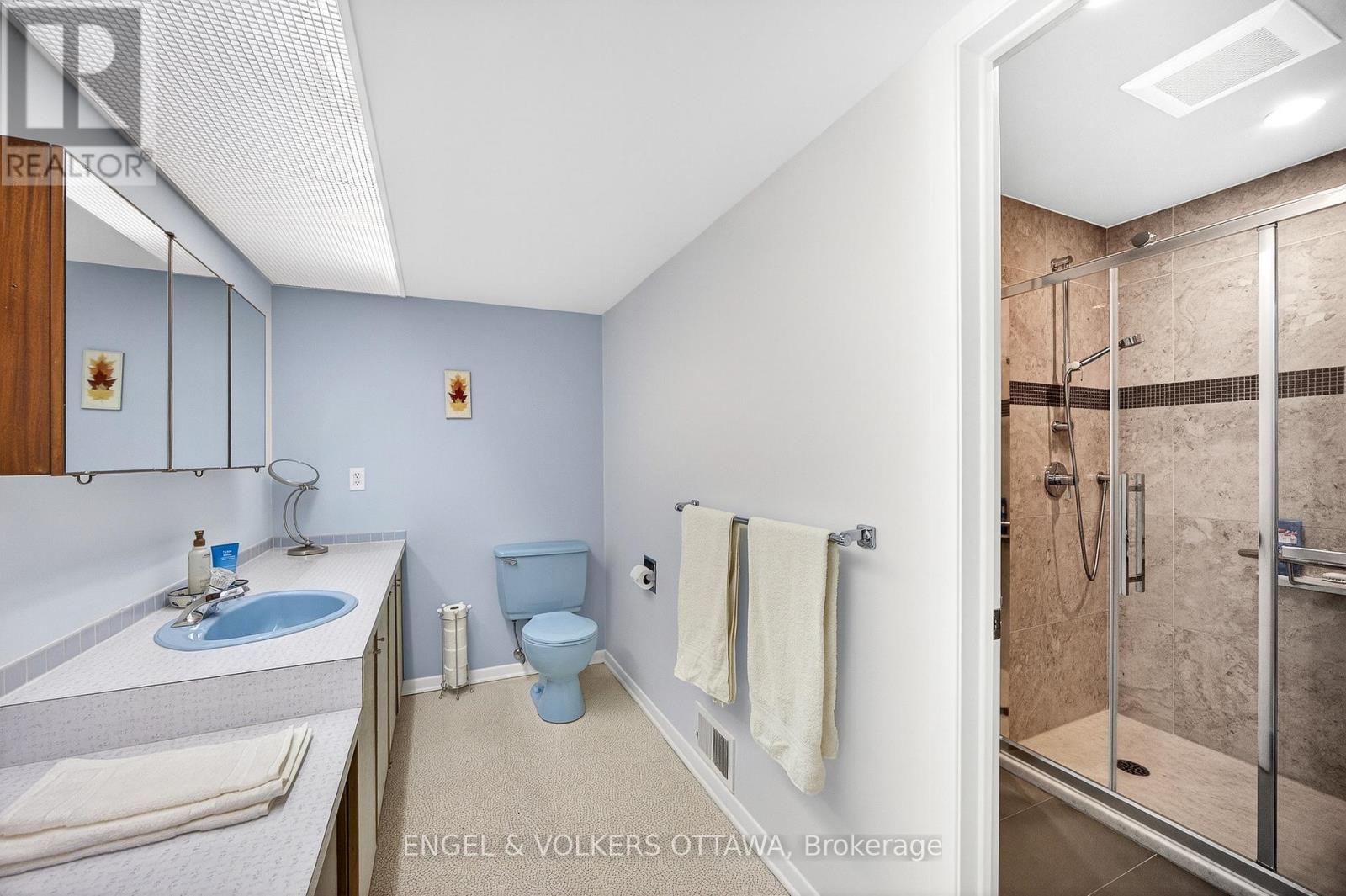 34 Wallford Way, Ottawa, Ontario  K2E 6B6 - Photo 22 - X12757948