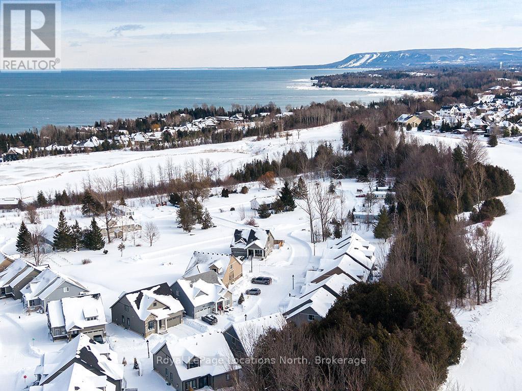 124 Beacon Drive, Blue Mountains, Ontario  N0H 2P0 - Photo 31 - X12540044