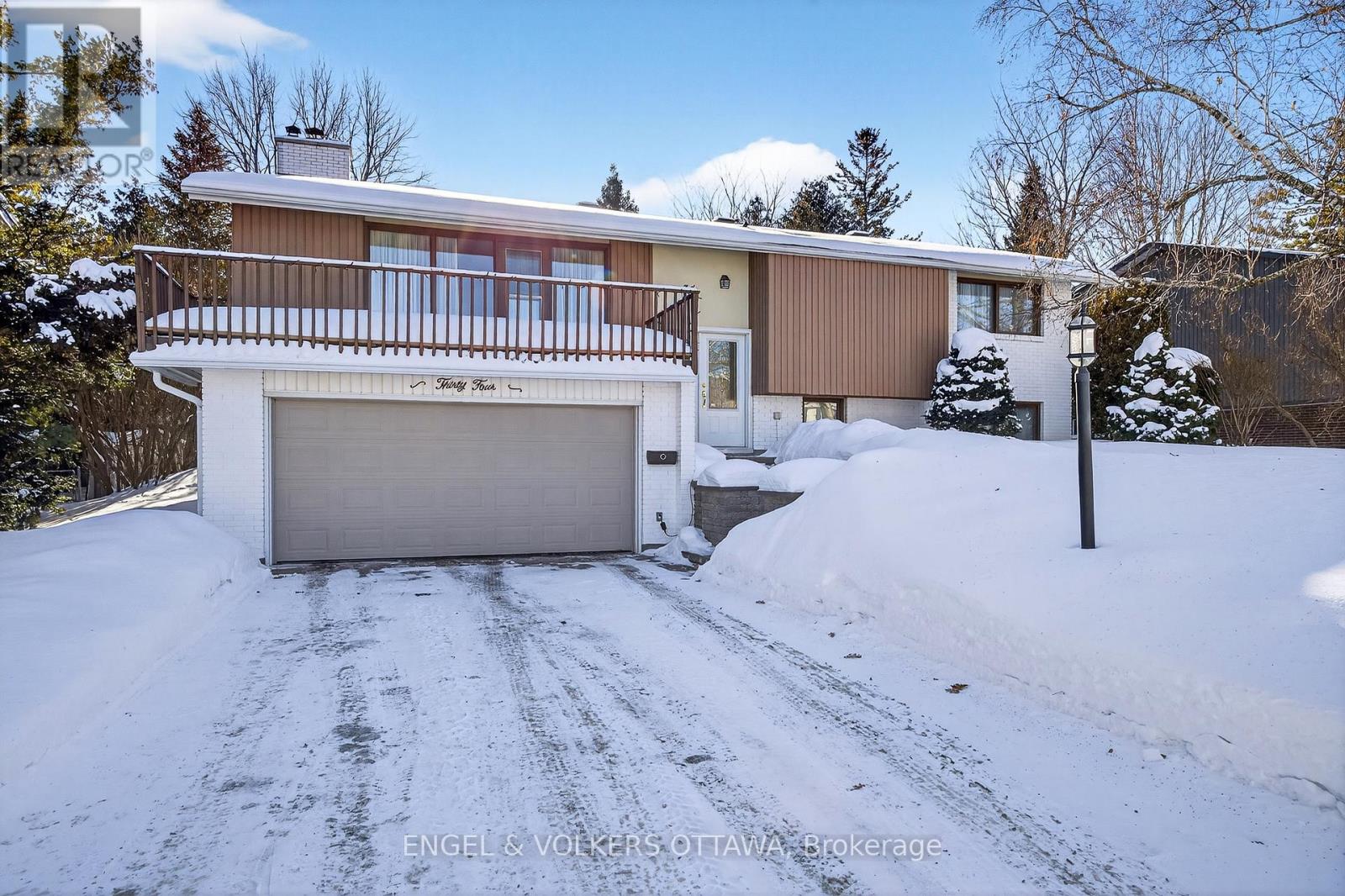 34 Wallford Way, Ottawa, Ontario  K2E 6B6 - Photo 3 - X12757948