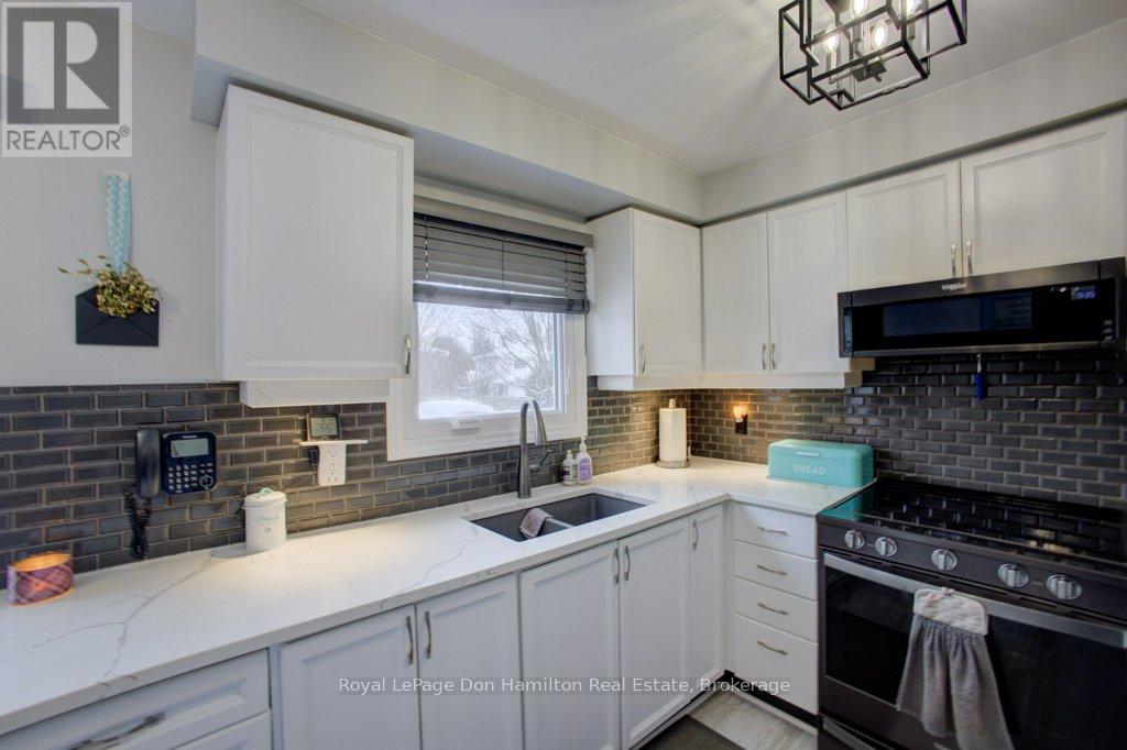 145 Parkside Drive W, Centre Wellington, Ontario  N1M 3M4 - Photo 19 - X12669188