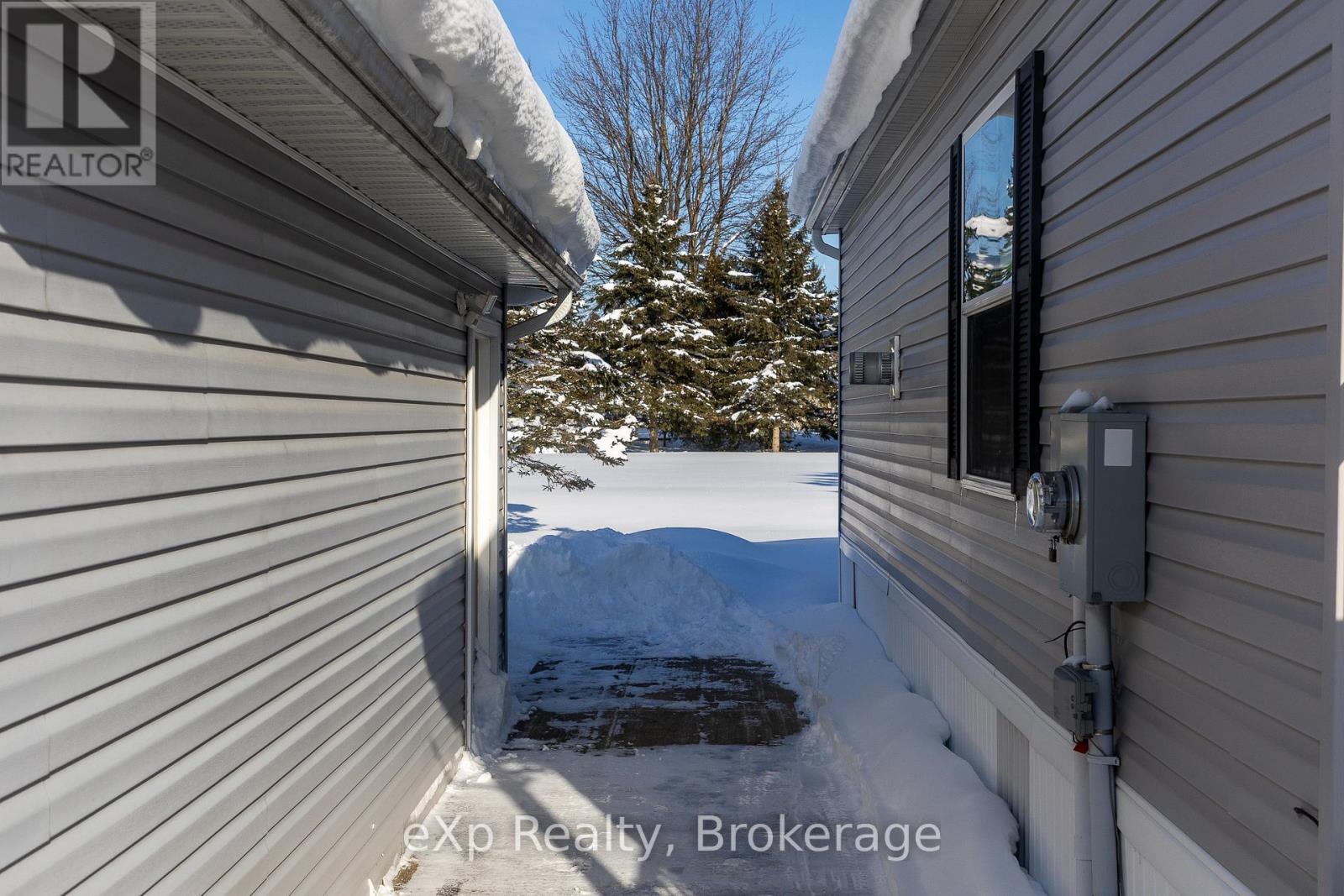 110 Rosewood Drive, Georgian Bluffs, Ontario  N4K 5N5 - Photo 27 - X12756680