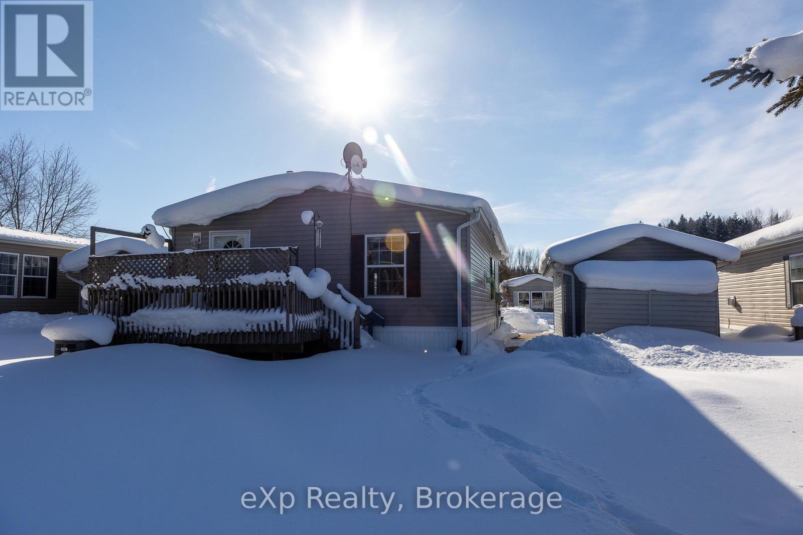 110 Rosewood Drive, Georgian Bluffs, Ontario  N4K 5N5 - Photo 24 - X12756680