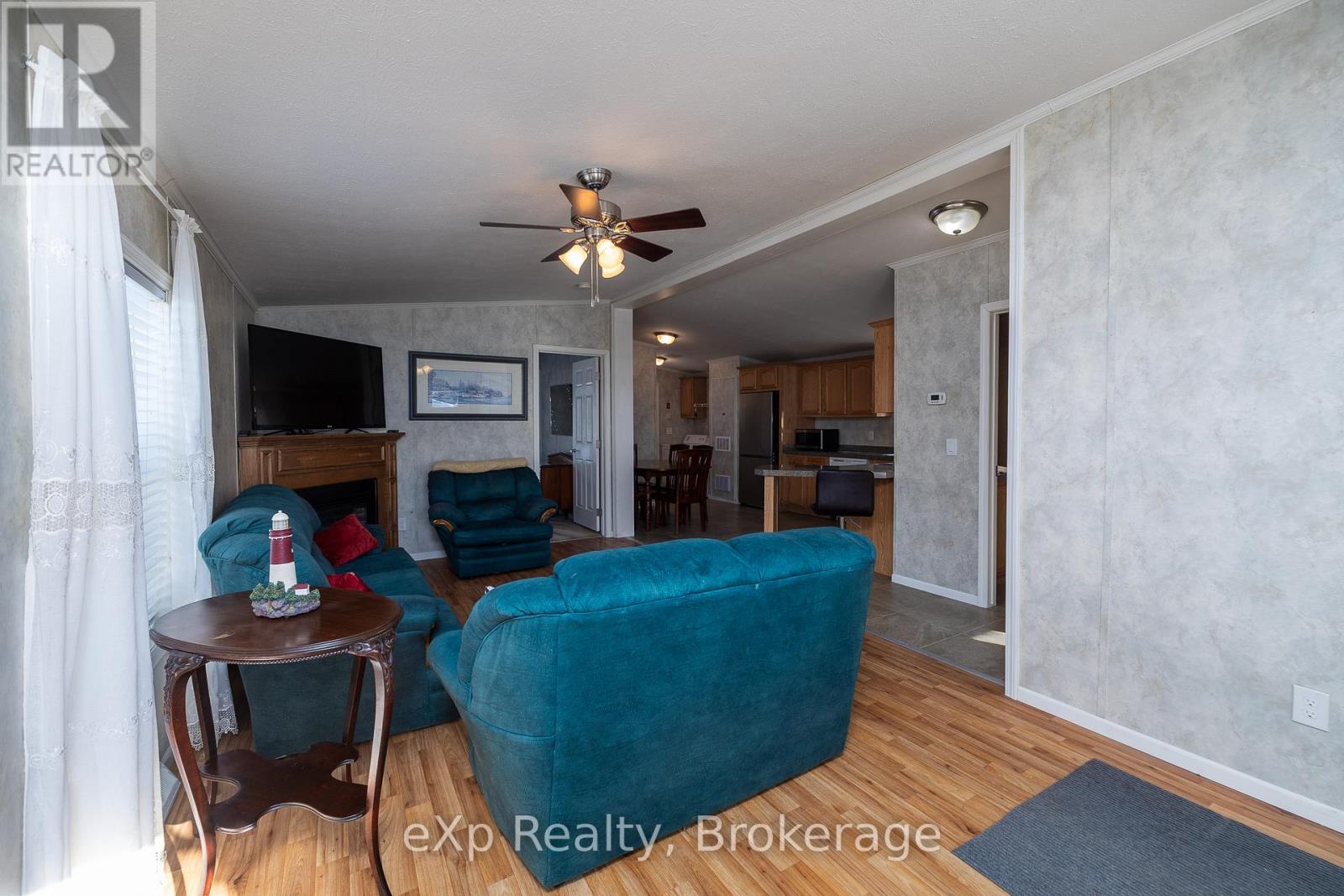 110 Rosewood Drive, Georgian Bluffs, Ontario  N4K 5N5 - Photo 7 - X12756680