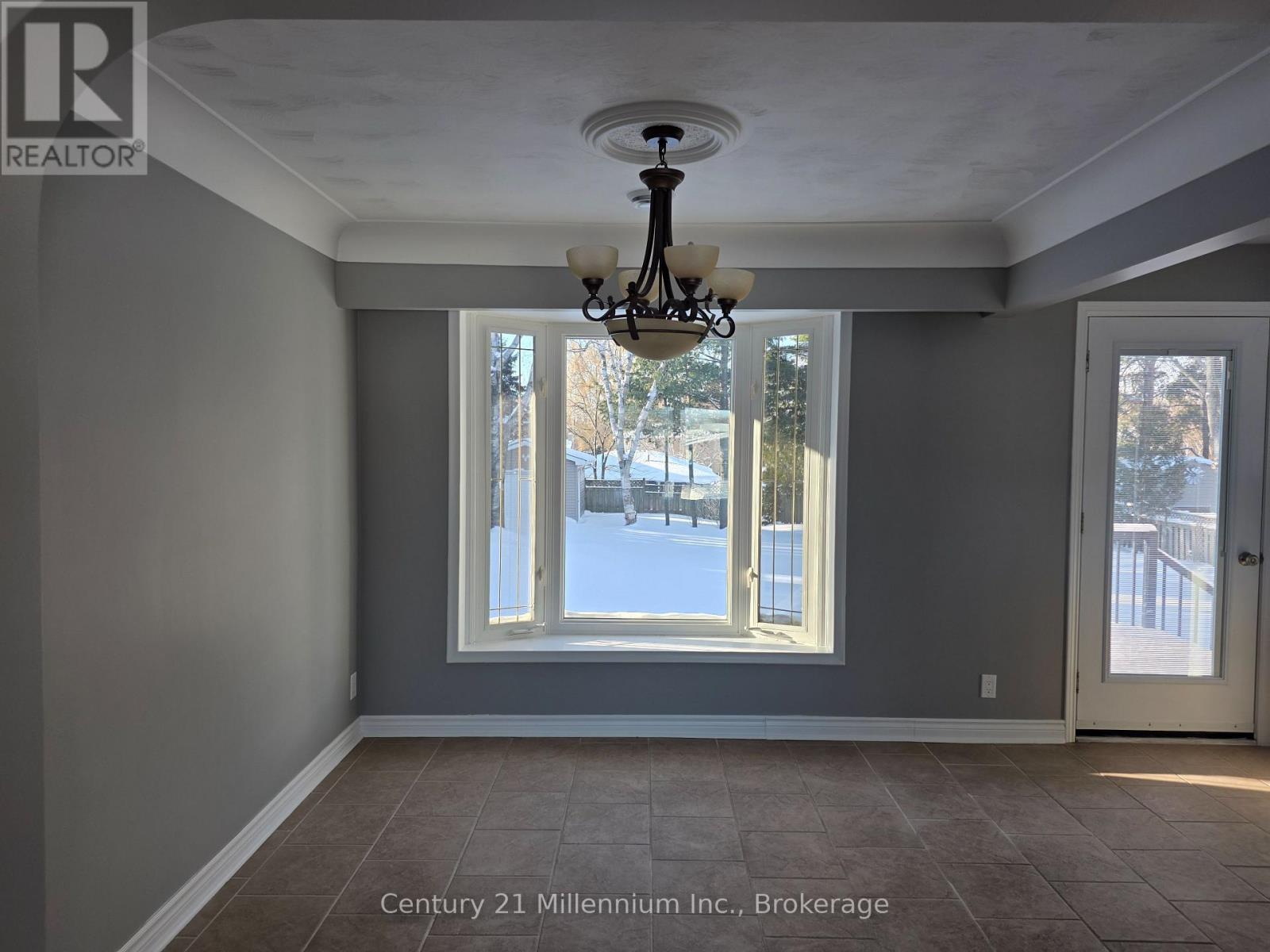 Unit 1 - 398 Kingsway Street, Kincardine, Ontario  N2Z 1W3 - Photo 11 - X12756876