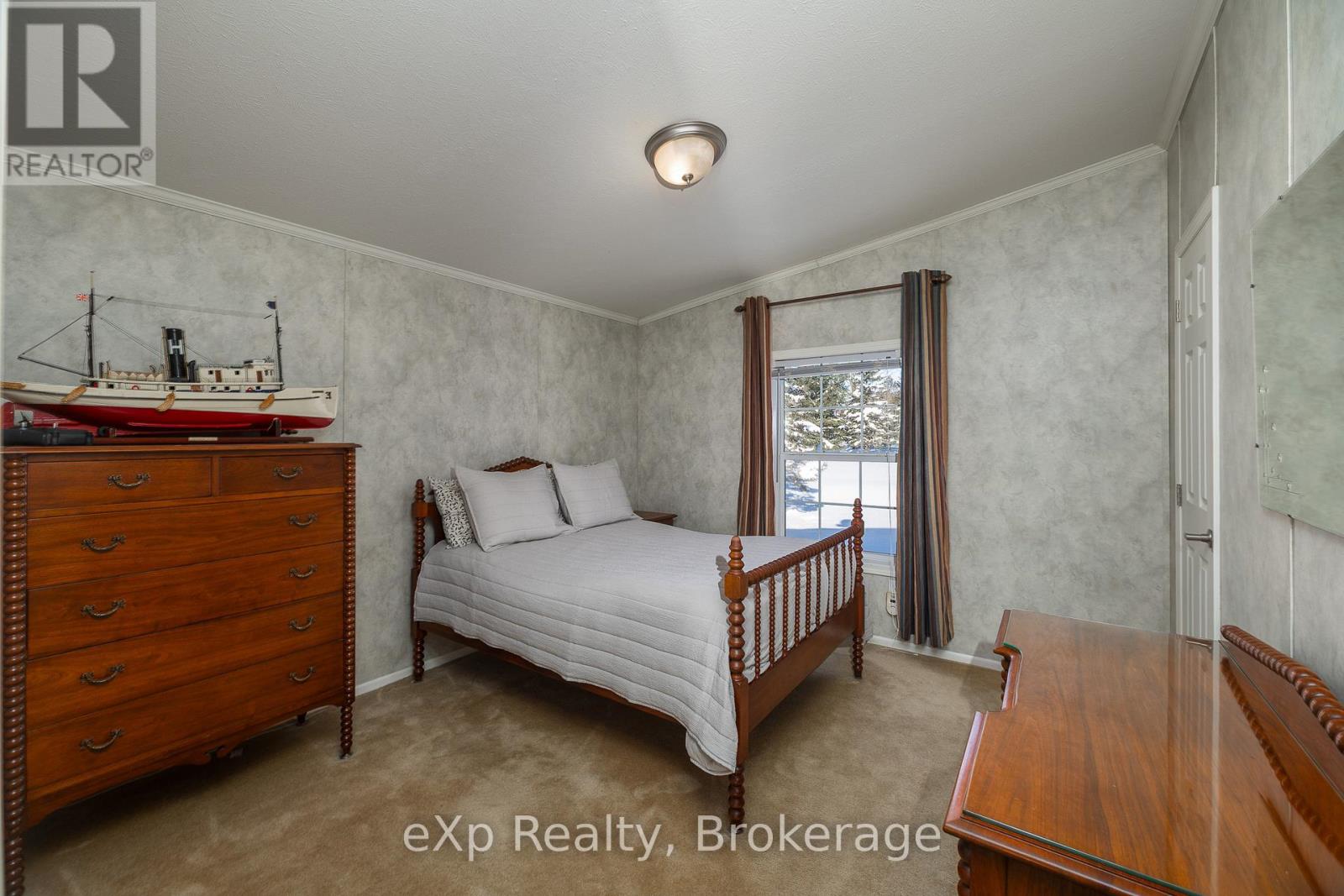 110 Rosewood Drive, Georgian Bluffs, Ontario  N4K 5N5 - Photo 15 - X12756680