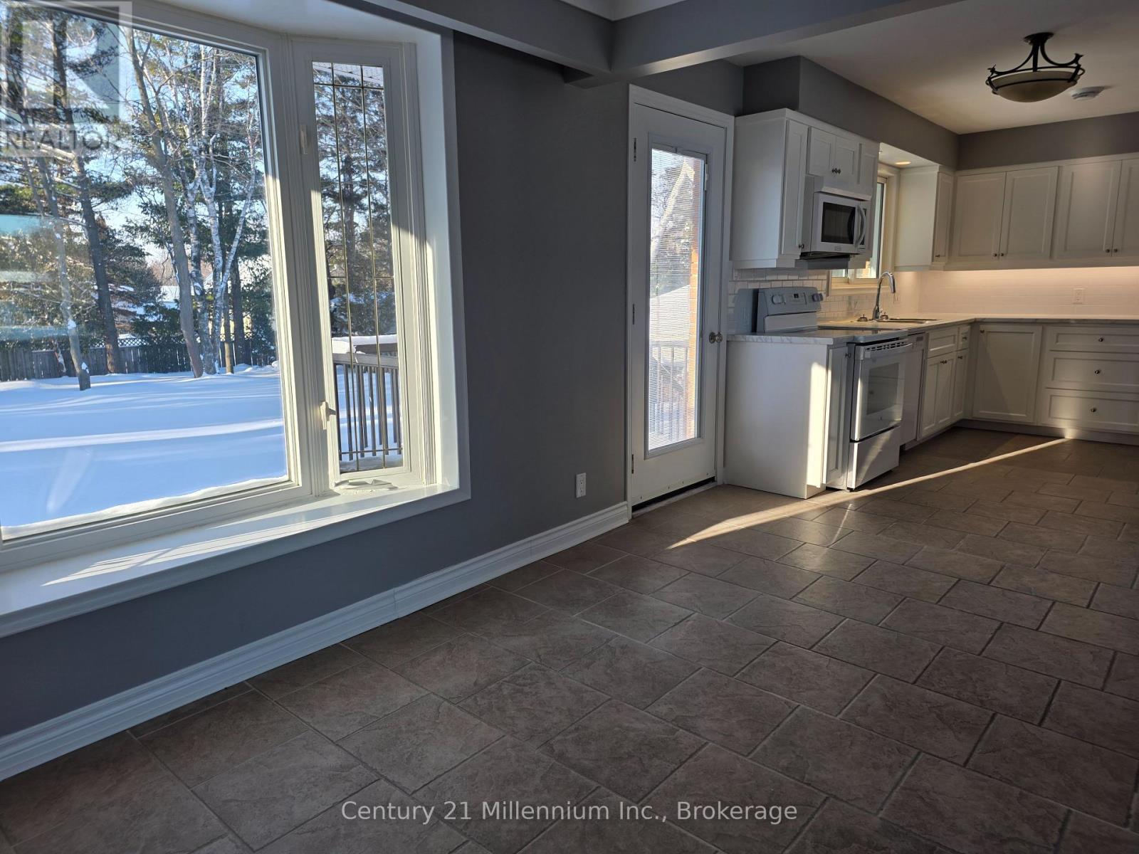 Unit 1 - 398 Kingsway Street, Kincardine, Ontario  N2Z 1W3 - Photo 12 - X12756876