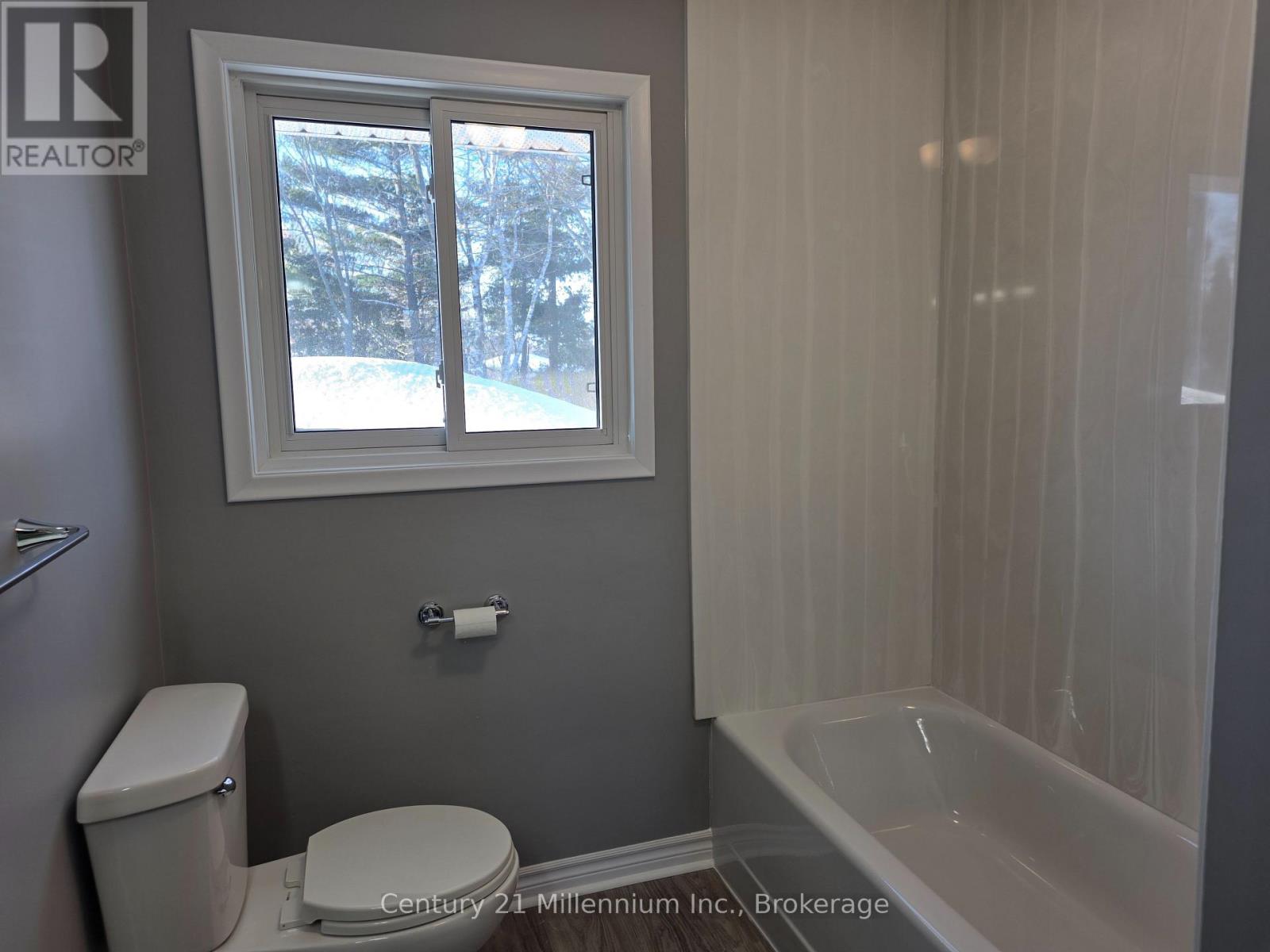 Unit 1 - 398 Kingsway Street, Kincardine, Ontario  N2Z 1W3 - Photo 21 - X12756876