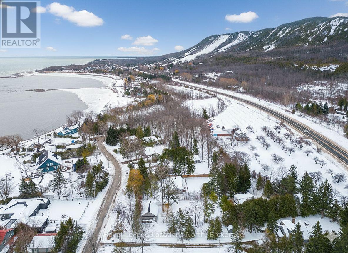 128 Teskey Drive, Blue Mountains, Ontario  N0H 1J0 - Photo 2 - X12757370