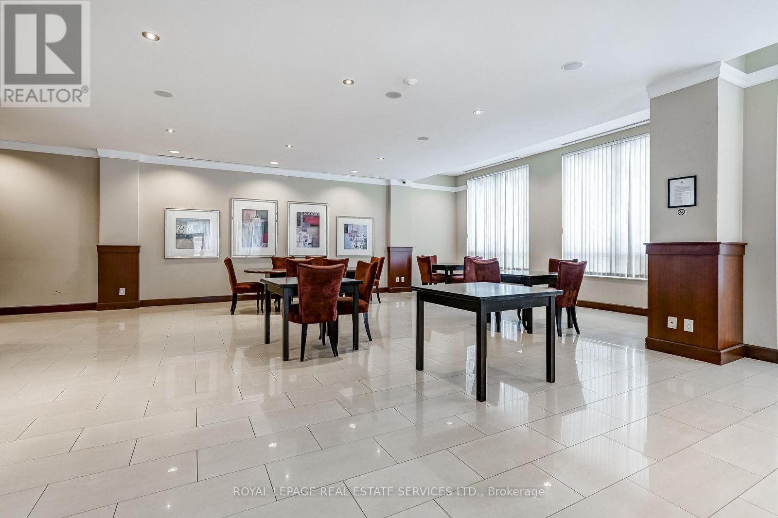 1359 Rathburn Road, Mississauga, Ontario  L4W 5P7 - Photo 28 - W12757802