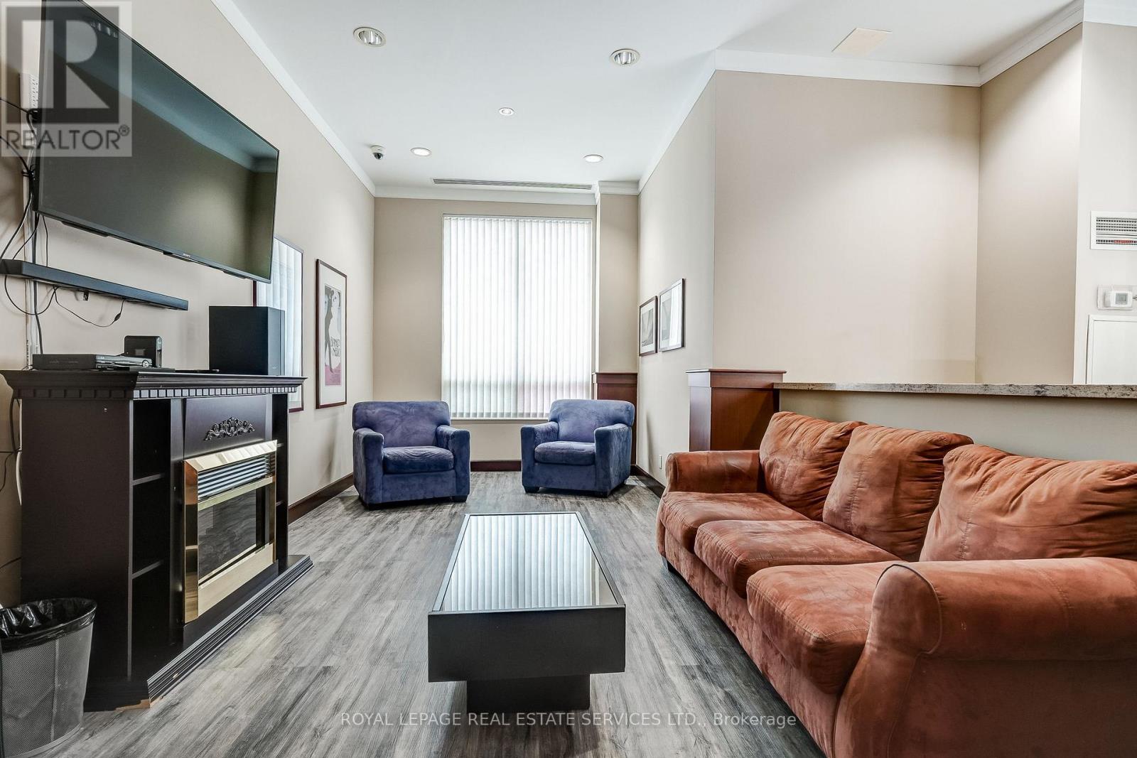 1359 Rathburn Road, Mississauga, Ontario  L4W 5P7 - Photo 37 - W12757802