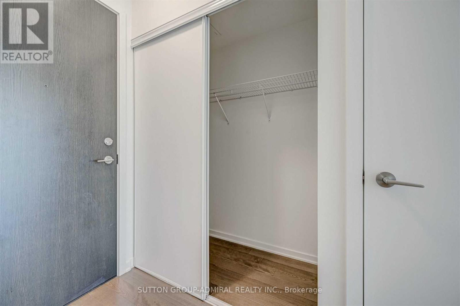 413 - 105 The Queensway Avenue, Toronto, Ontario  M6S 5B5 - Photo 21 - W12757826