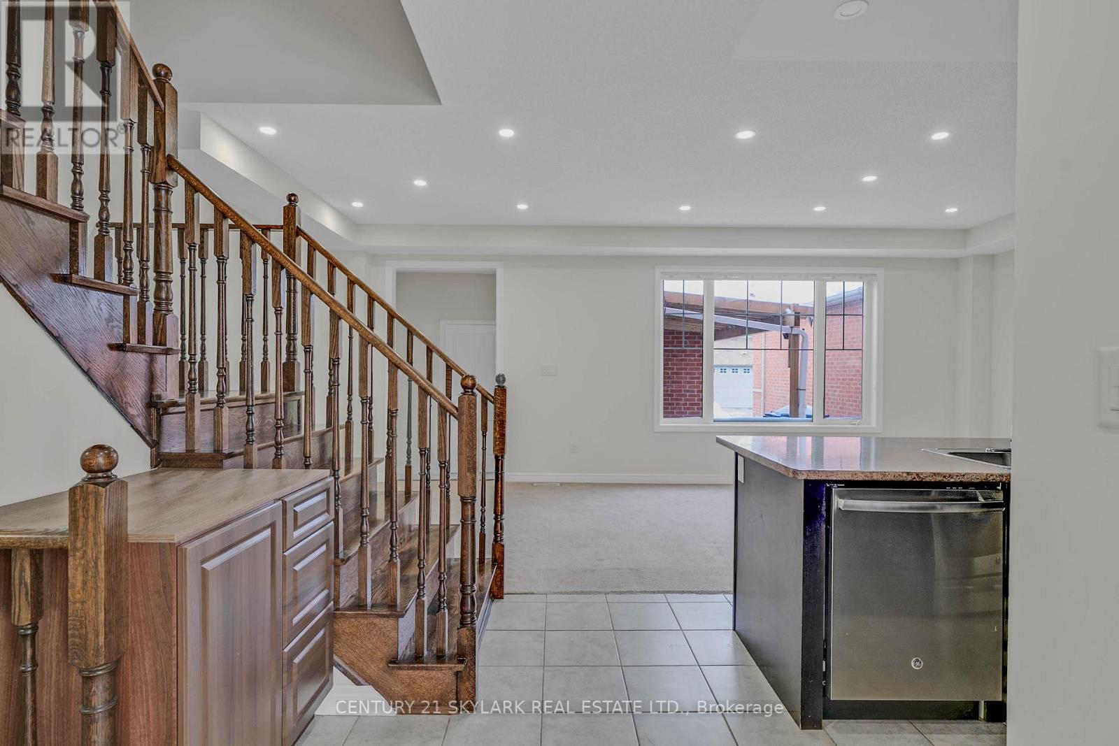 4 Primo Road, Brampton, Ontario  L7A 3Y1 - Photo 6 - W12757850