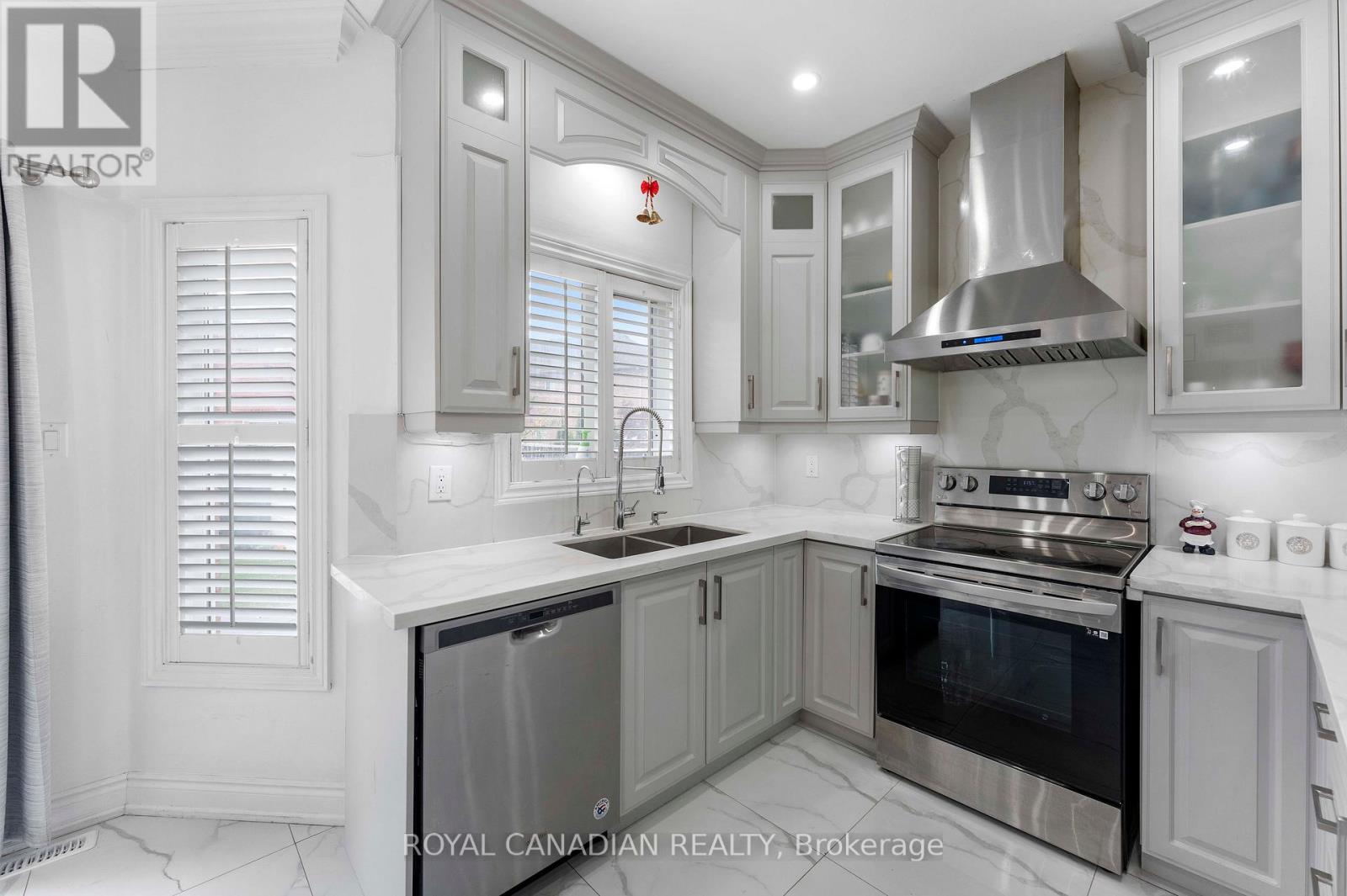 88 Olde Town Road, Brampton, Ontario  L6X 4X9 - Photo 17 - W12757868