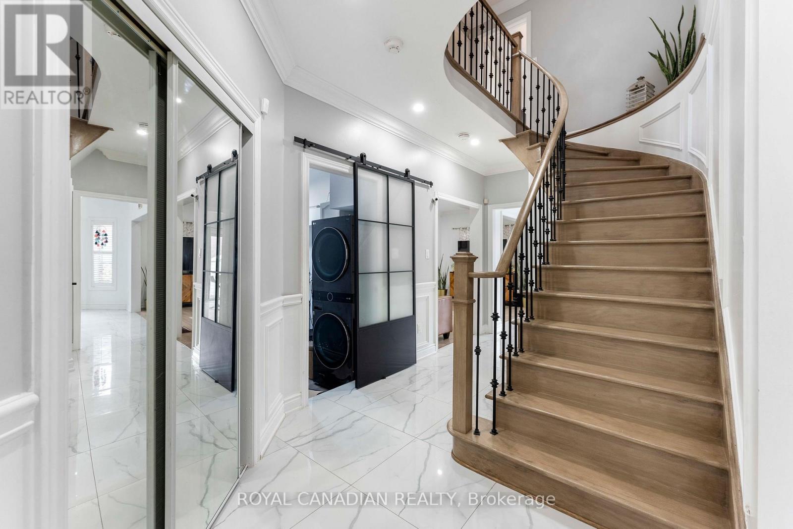 88 Olde Town Road, Brampton, Ontario  L6X 4X9 - Photo 9 - W12757868