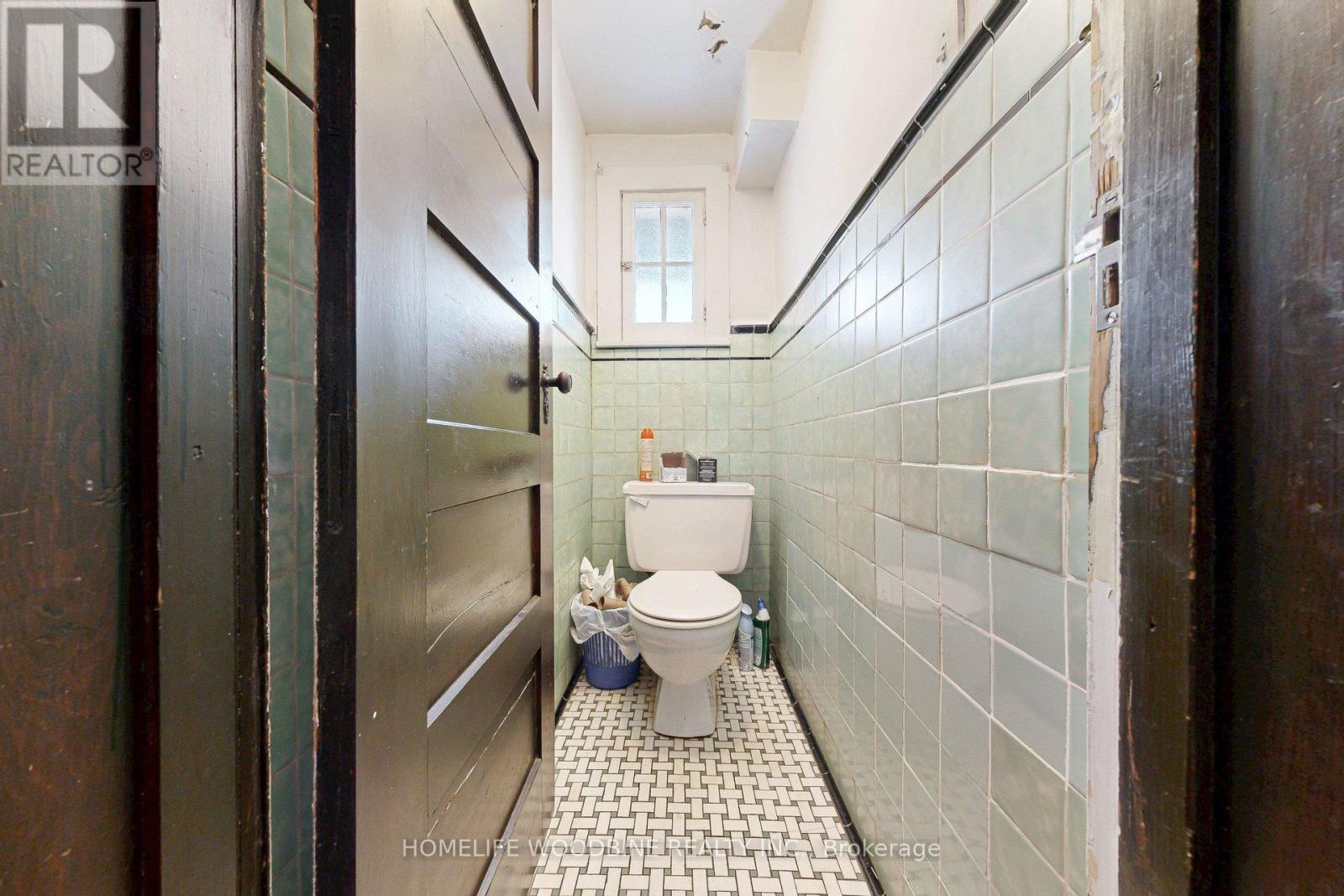 96 Boustead Avenue, Toronto, Ontario  M6R 1Y9 - Photo 31 - W12757896