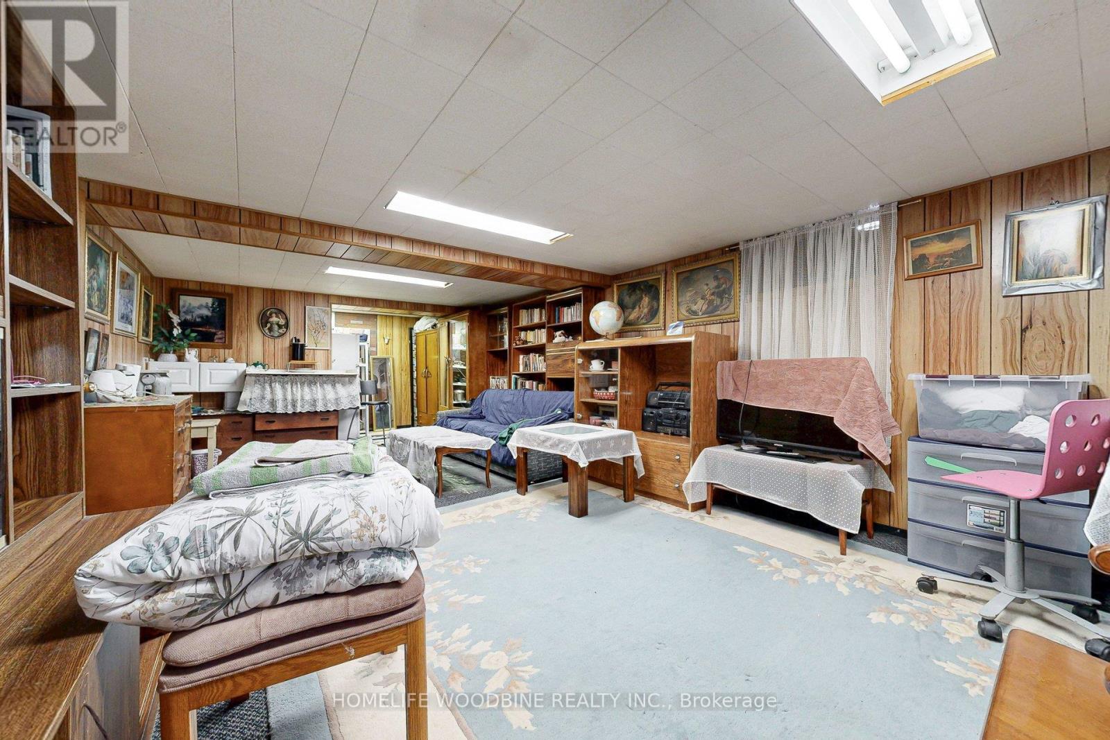 96 Boustead Avenue, Toronto, Ontario  M6R 1Y9 - Photo 45 - W12757896