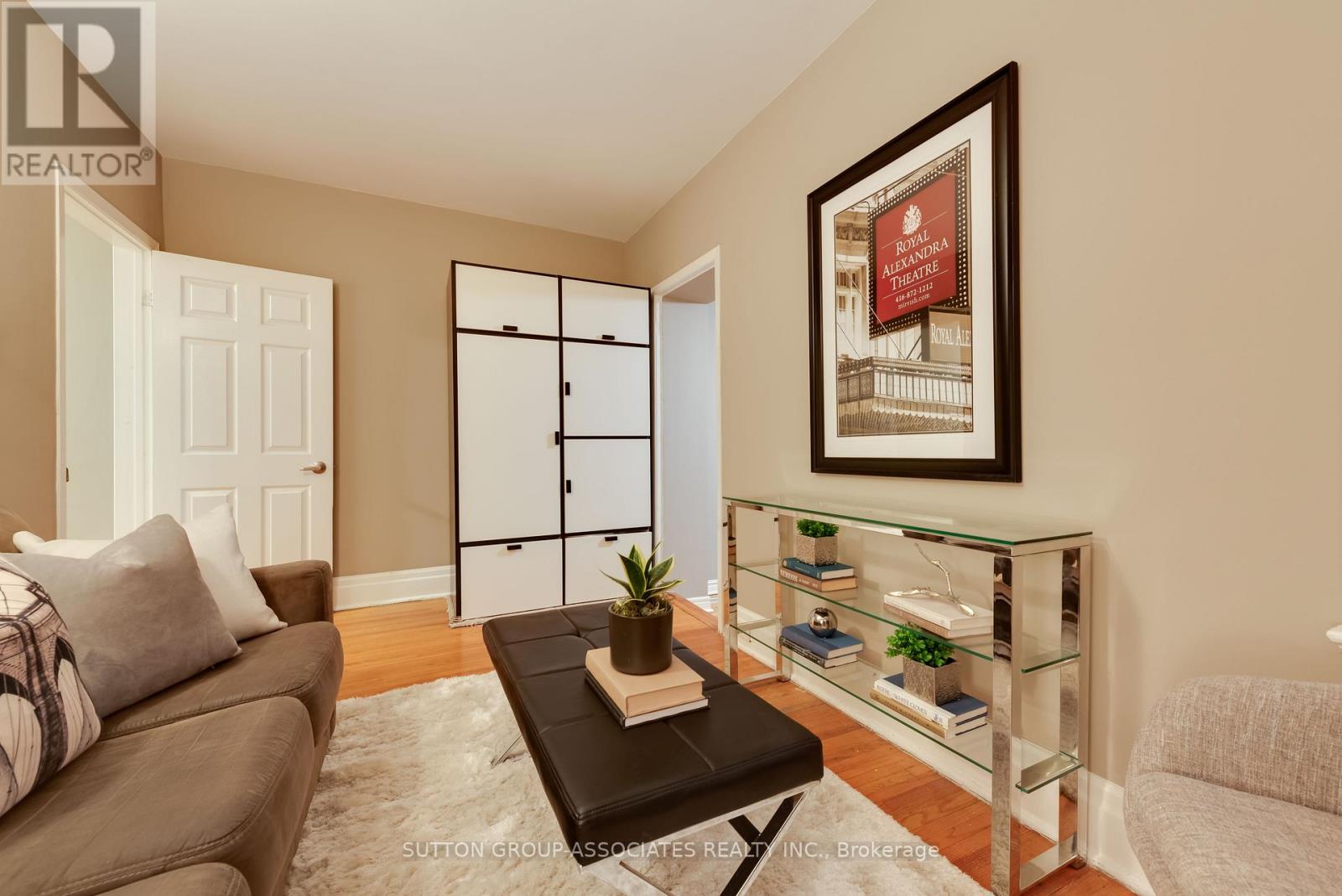 1057 St Clarens Avenue, Toronto, Ontario  M6H 3X8 - Photo 15 - W12757912