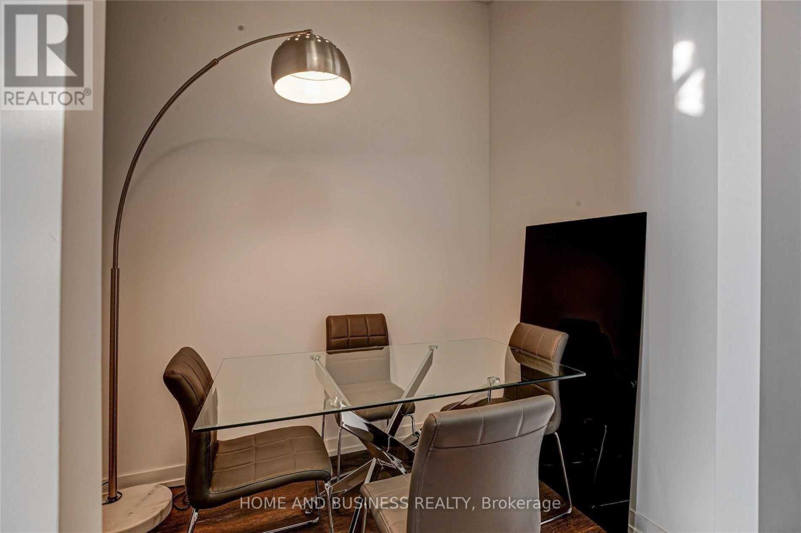 918 - 2520 Eglinton Avenue W, Mississauga, Ontario  L5M 0Y4 - Photo 19 - W12757934