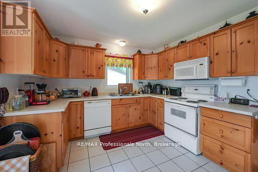 4696 County Road 21, Dysart Et Al, Ontario  K0M 1S0 - Photo 15 - X12757580