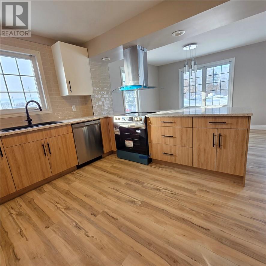 3315 Errington Avenue, Chelmsford, Ontario  P0M 1L0 - Photo 10 - 2126173