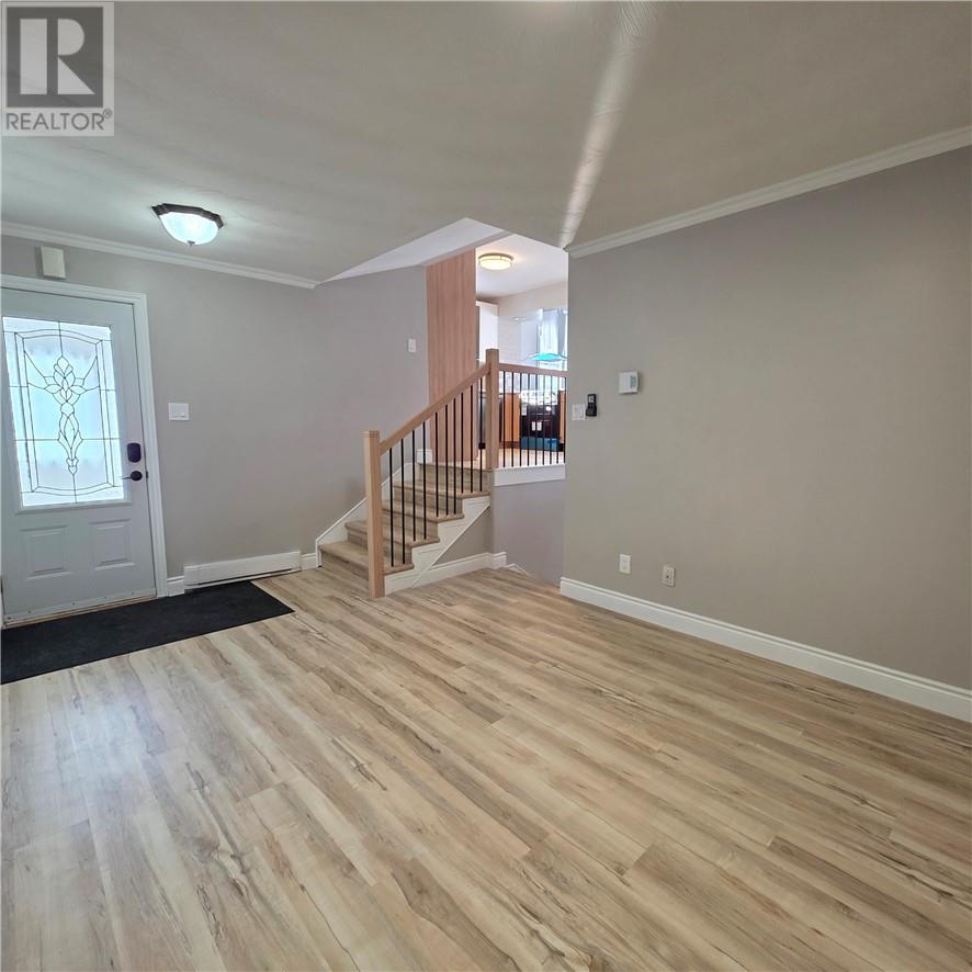 3315 Errington Avenue, Chelmsford, Ontario  P0M 1L0 - Photo 5 - 2126173