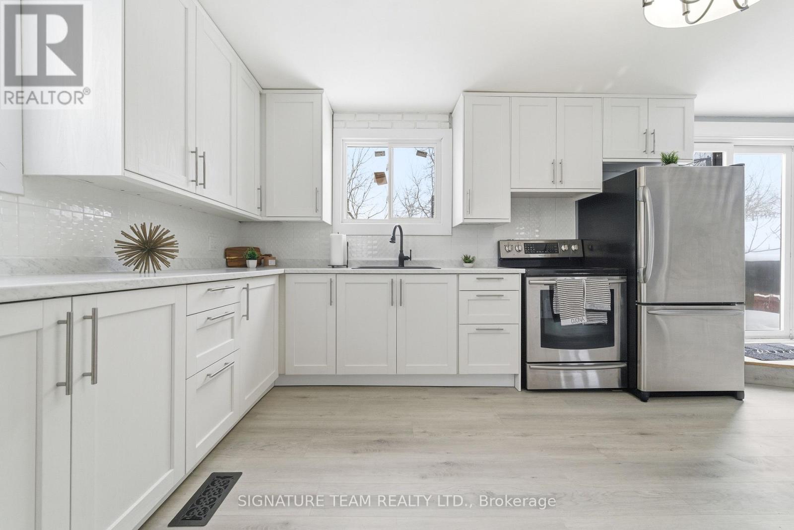 756 Pembroke Street W, Pembroke, Ontario  K8A 5P6 - Photo 13 - X12756584