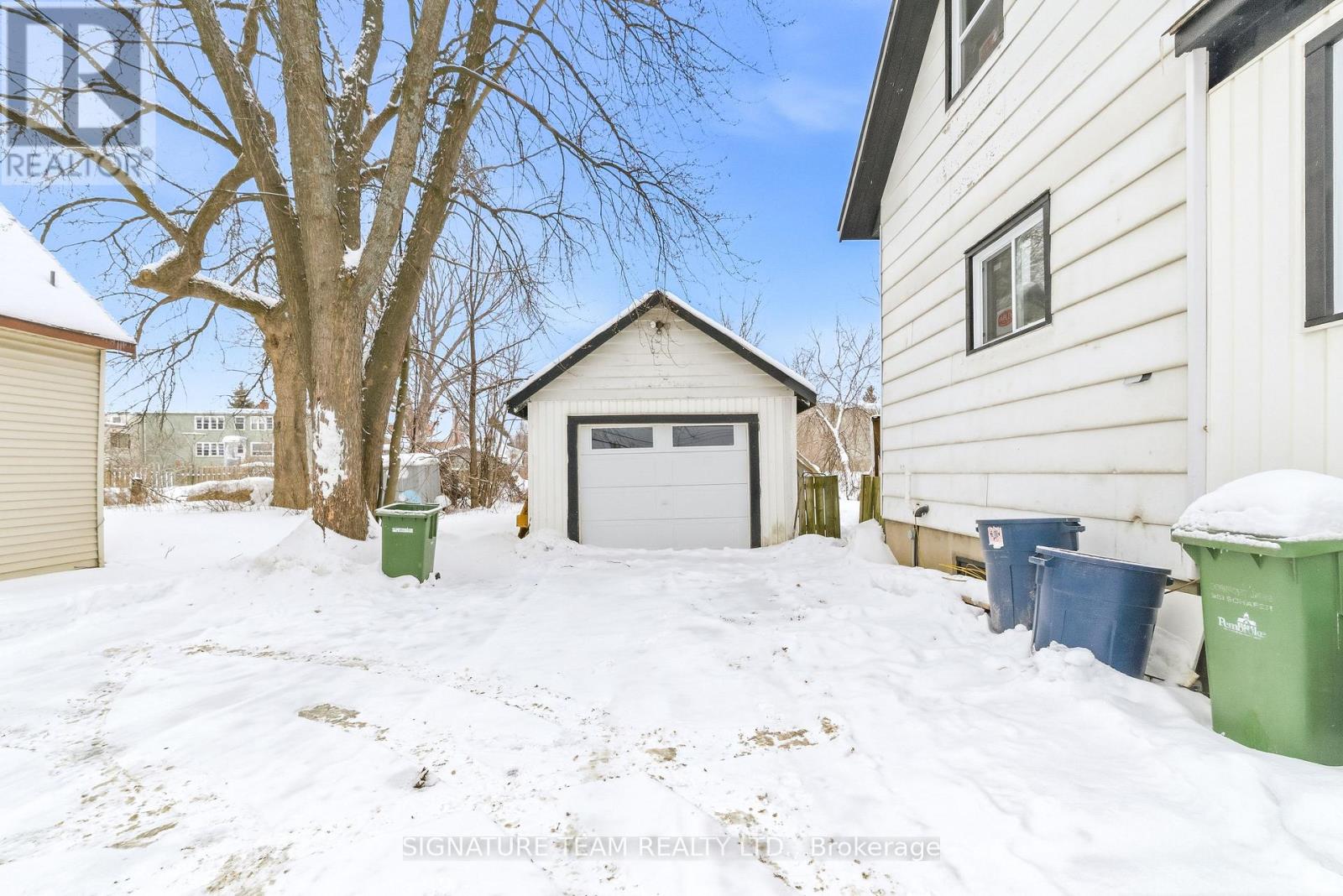 756 Pembroke Street W, Pembroke, Ontario  K8A 5P6 - Photo 2 - X12756584