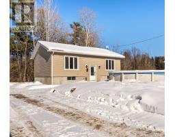84 SANDY BEACH ROAD, Laurentian Valley, Ontario