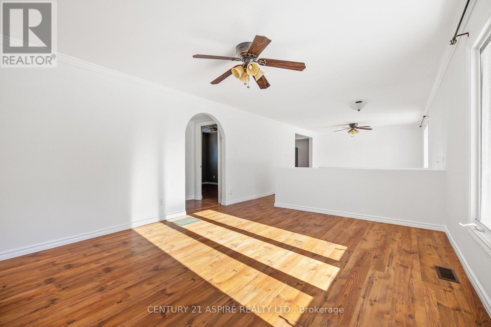 84 Sandy Beach Road, Laurentian Valley, Ontario  K8A 6W8 - Photo 6 - X12756866