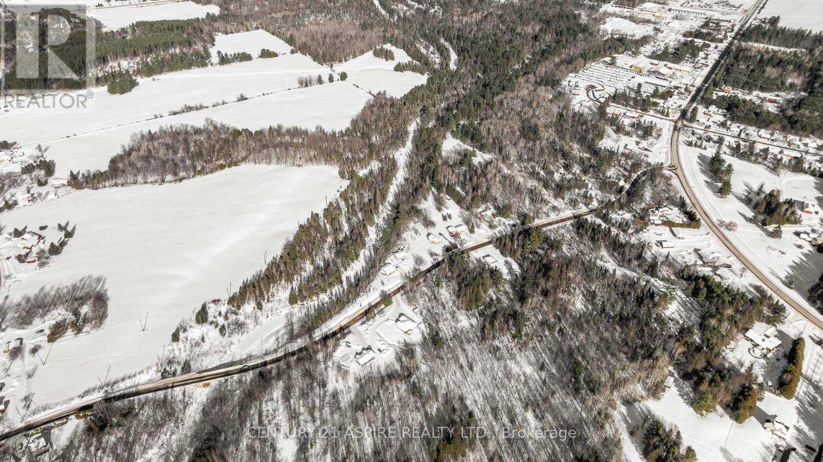 84 Sandy Beach Road, Laurentian Valley, Ontario  K8A 6W8 - Photo 33 - X12756866