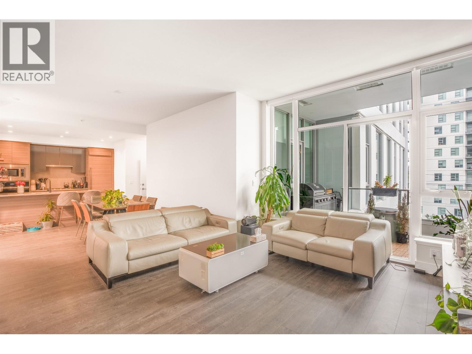 504/505 3438 Sawmill Crescent, Vancouver, British Columbia  V5S 0E3 - Photo 2 - R3086239