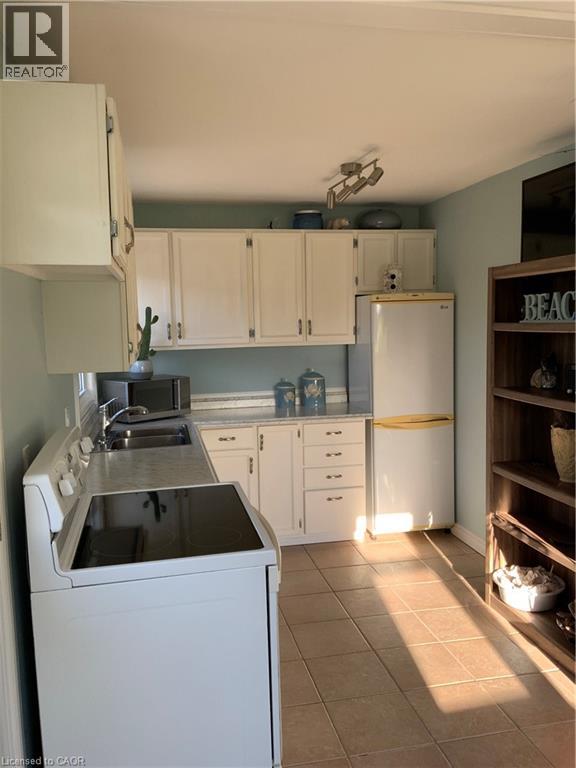 25 First Avenue, Long Point, Ontario  N0E 1M0 - Photo 2 - 40802853