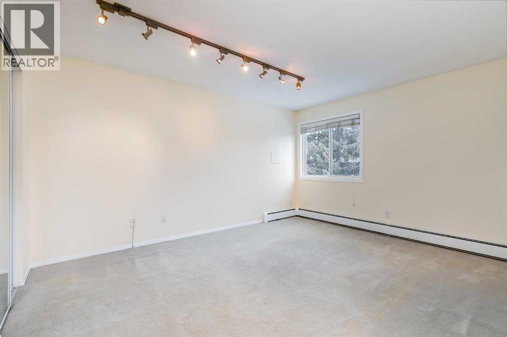 2466, 70 Glamis Drive Sw, Calgary, Alberta  T3E 6T6 - Photo 21 - A2282194