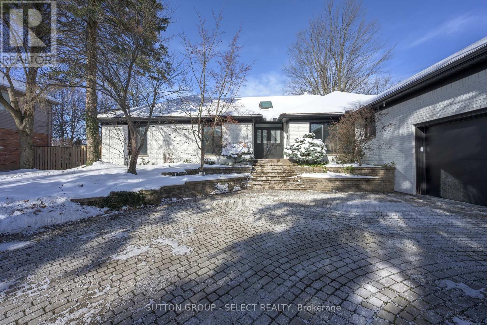 288 Windermere Court W, London North, Ontario  N6G 4J5 - Photo 2 - X12758008