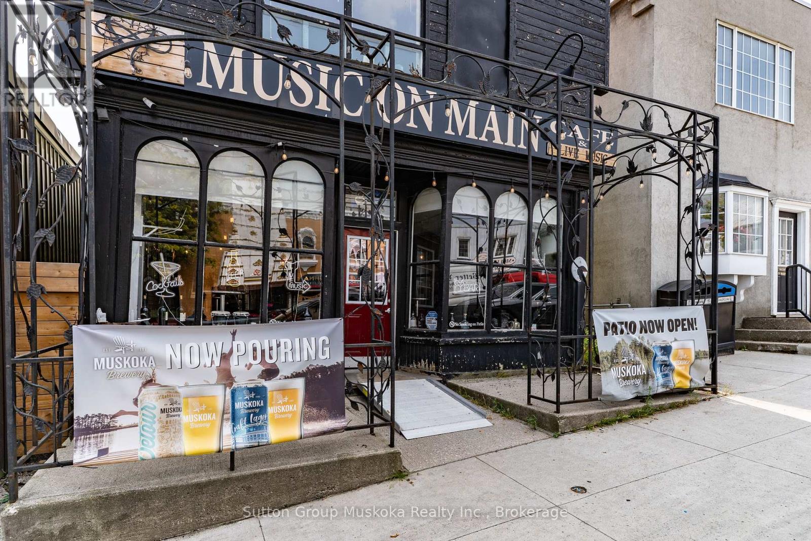 7 Main Street W, Huntsville (Chaffey), Ontario  P1H 2C5 - Photo 2 - X12757796