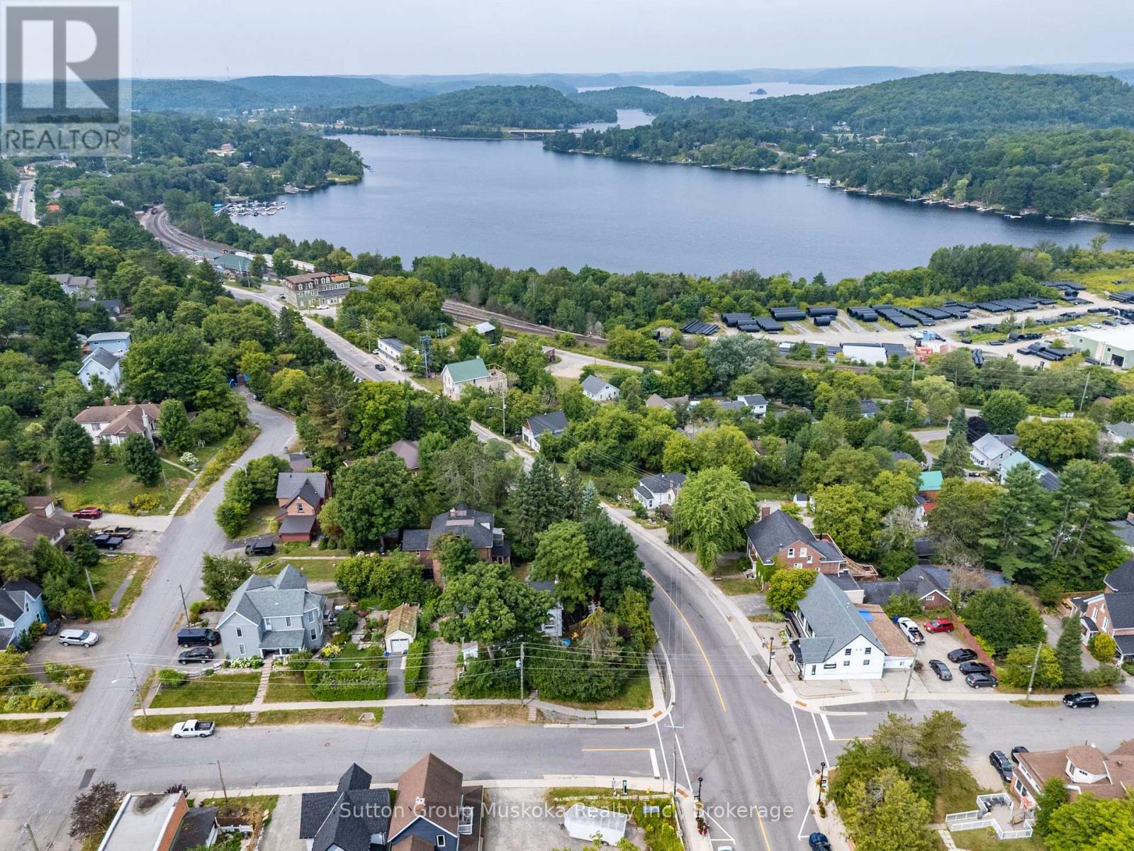 7 Main Street W, Huntsville (Chaffey), Ontario  P1H 2C5 - Photo 4 - X12757796