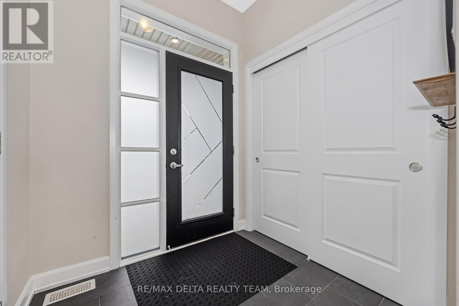 23 Damselfish Walk, Ottawa, Ontario  K4A 1L3 - Photo 3 - X12758074