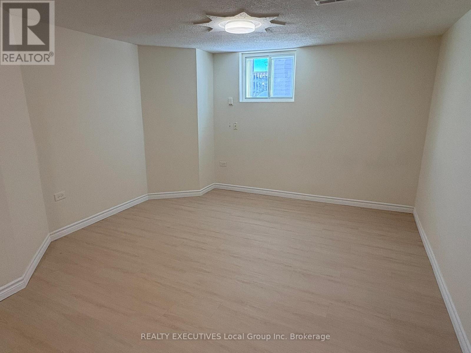 519 Worthington Street E, North Bay (Central), Ontario  P1B 1H7 - Photo 21 - X12757546