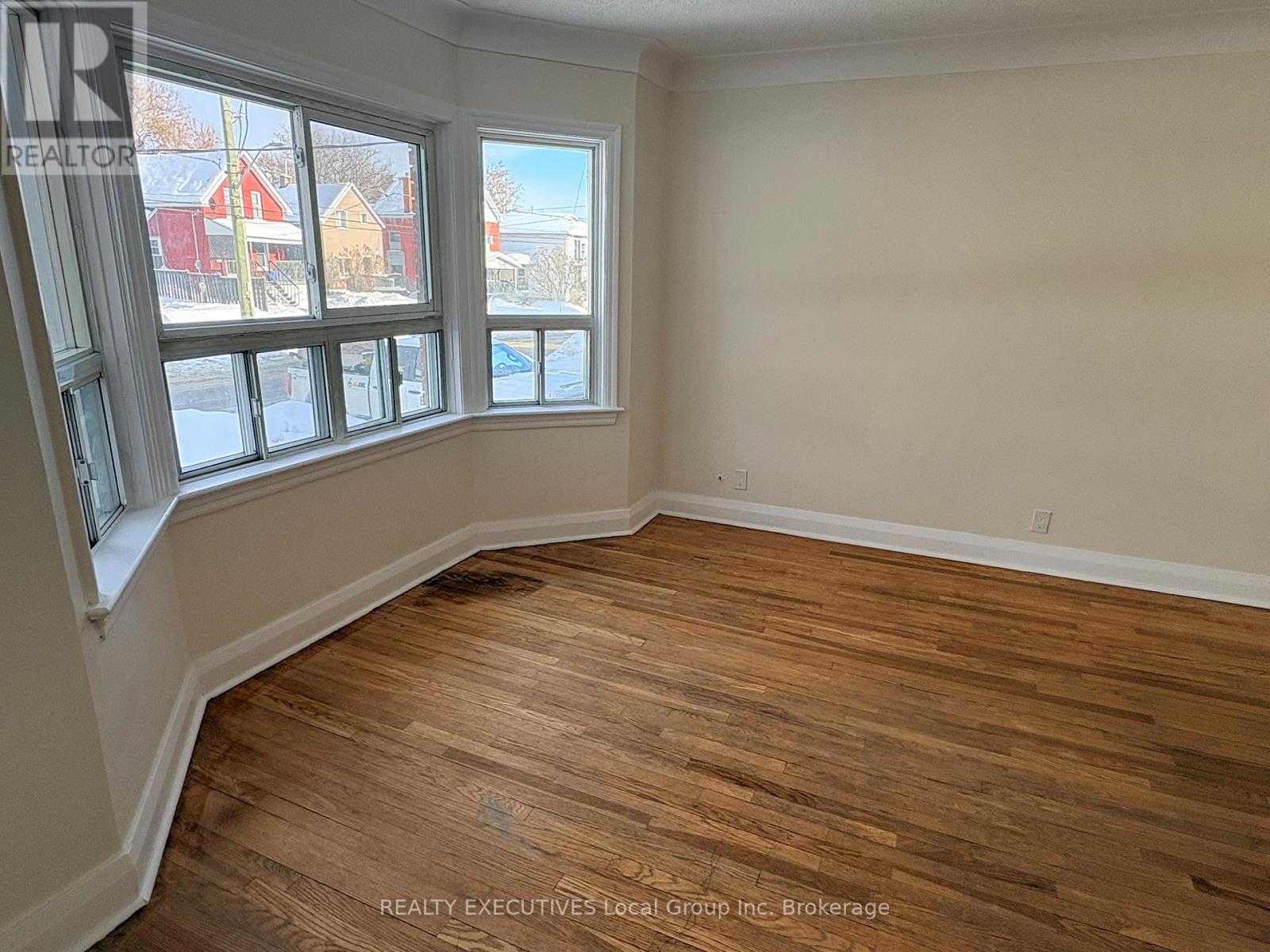 519 Worthington Street E, North Bay (Central), Ontario  P1B 1H7 - Photo 9 - X12757552