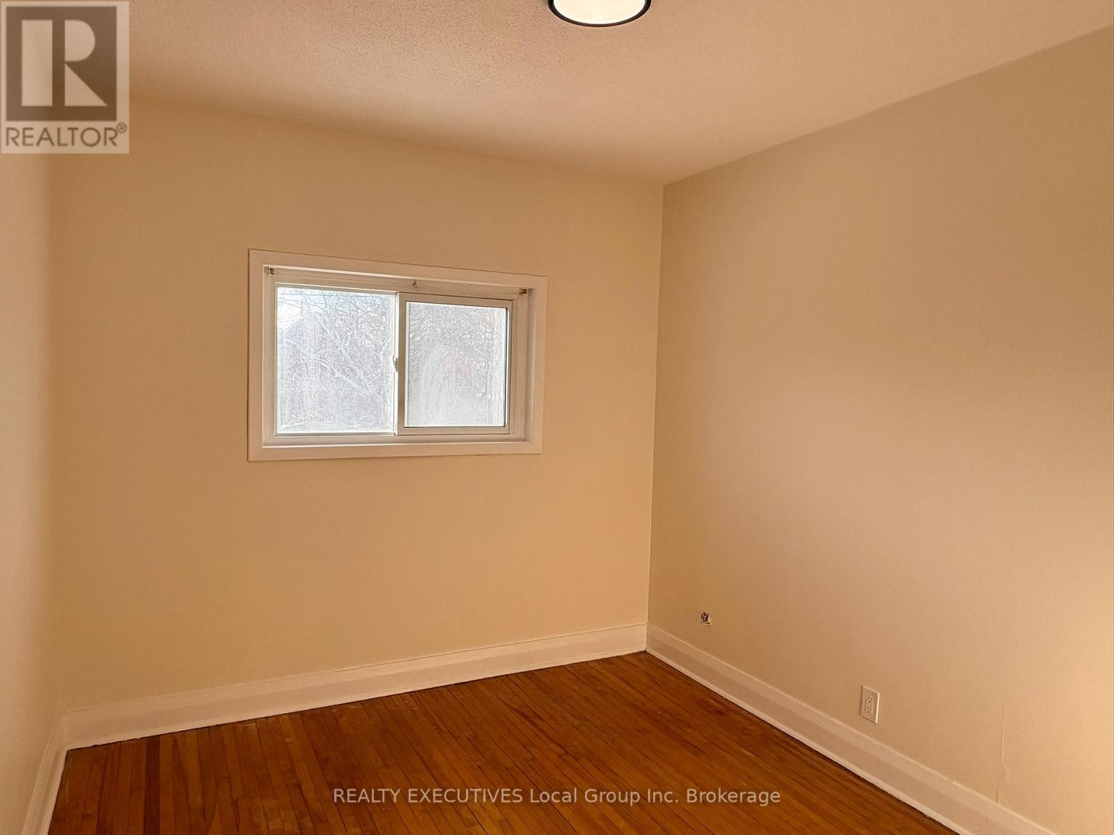 519 Worthington Street E, North Bay (Central), Ontario  P1B 1H7 - Photo 13 - X12757552