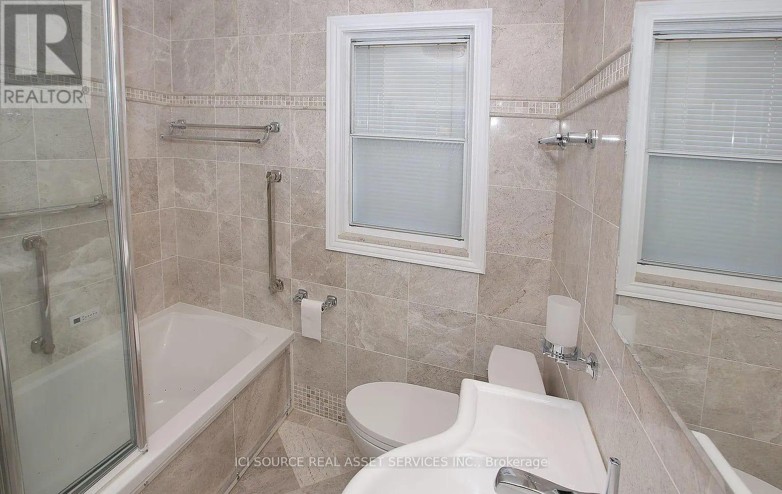 34 Gwendolen Crescent, Toronto, Ontario  M2N 2L7 - Photo 12 - C12602138