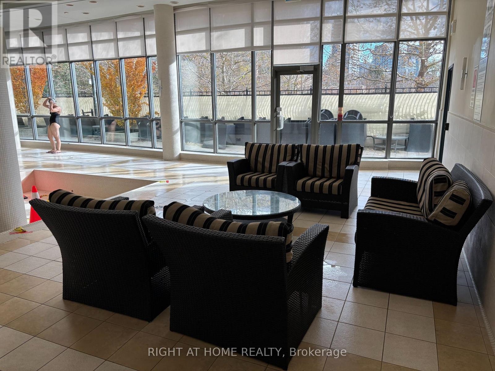 2002 - 509 Beecroft Road, Toronto, Ontario  M2N 0A3 - Photo 32 - C12556106