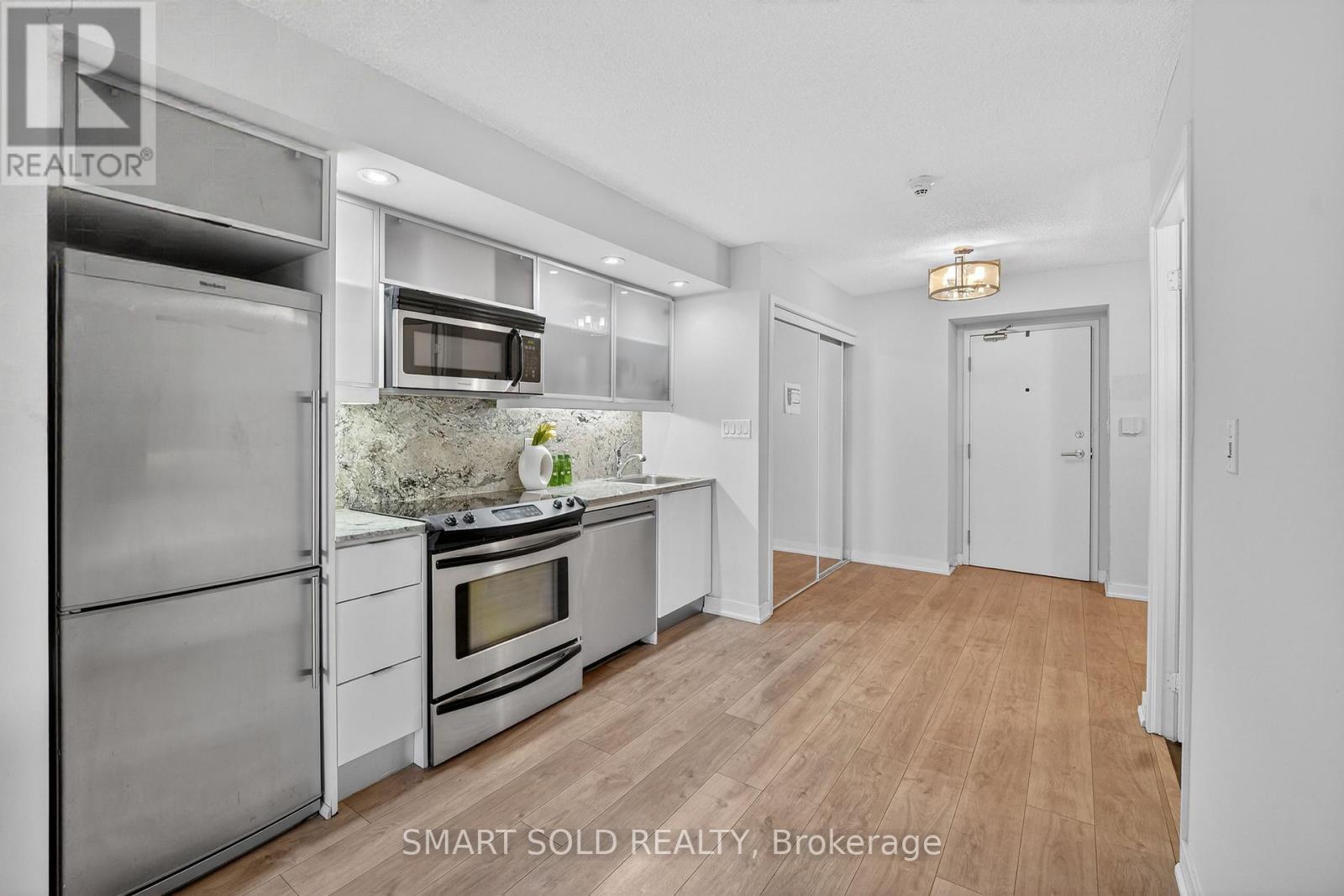 4608 - 25 Telegram Mews, Toronto, Ontario  M5V 4A9 - Photo 12 - C12674994