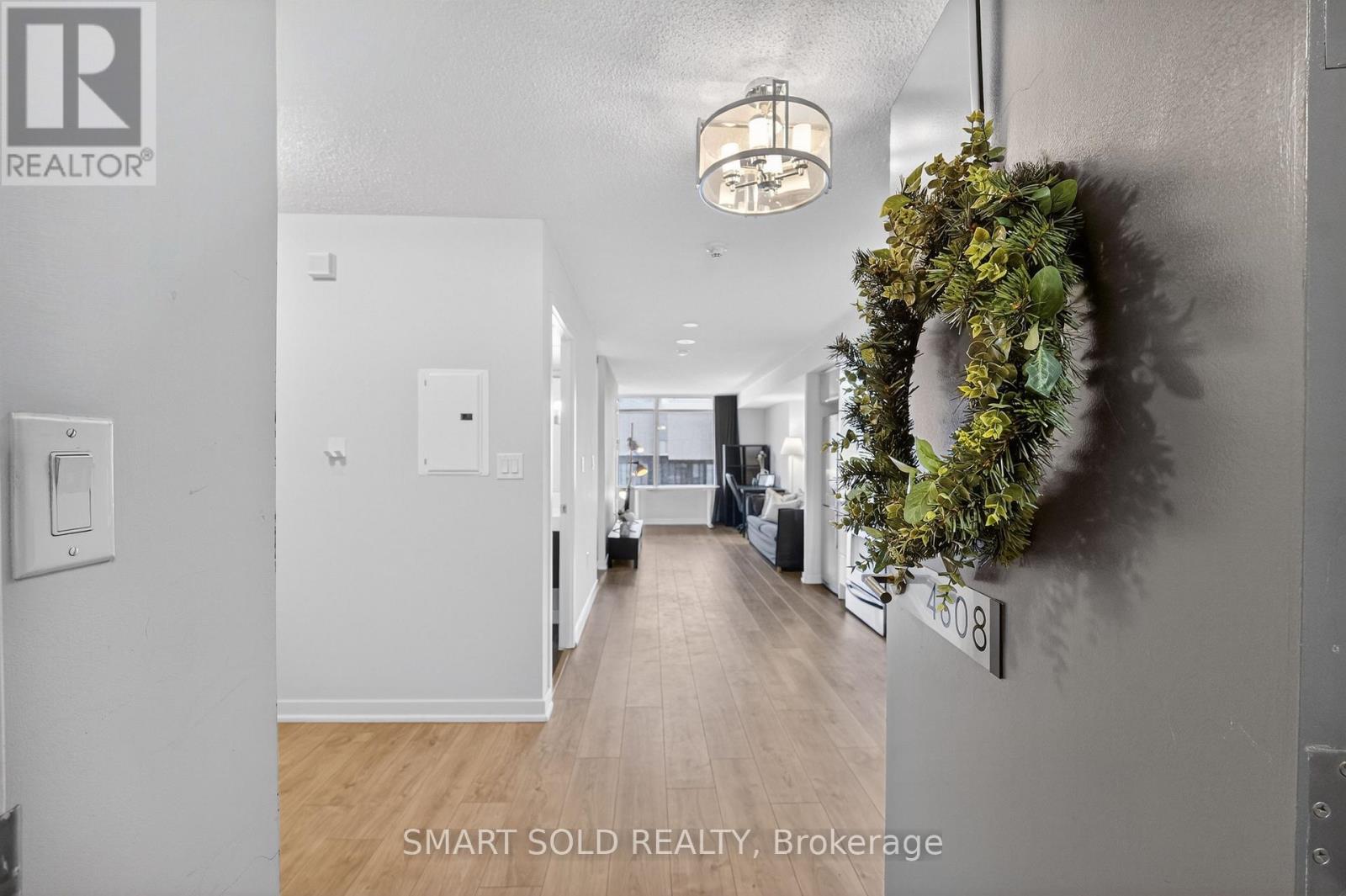 4608 - 25 Telegram Mews, Toronto, Ontario  M5V 4A9 - Photo 6 - C12674994