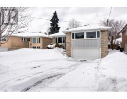 238 SEARLE AVENUE, Toronto, Ontario