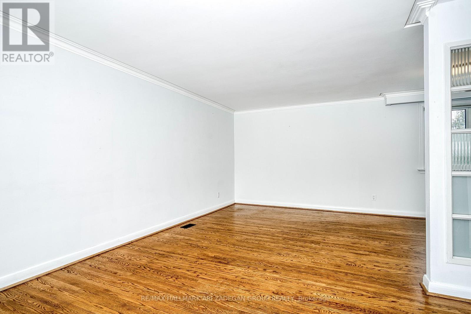 238 Searle Avenue, Toronto, Ontario  M3H 4B9 - Photo 8 - C12749388