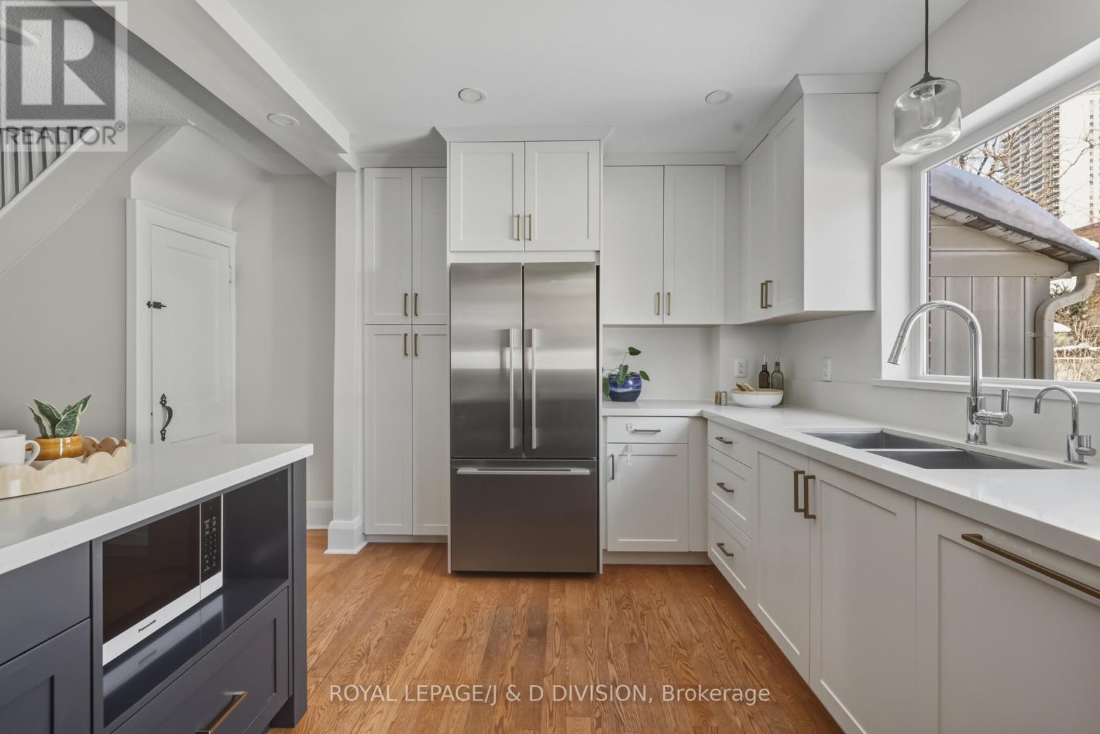 65 Edith Drive, Toronto, Ontario  M4R 1Z1 - Photo 13 - C12753088