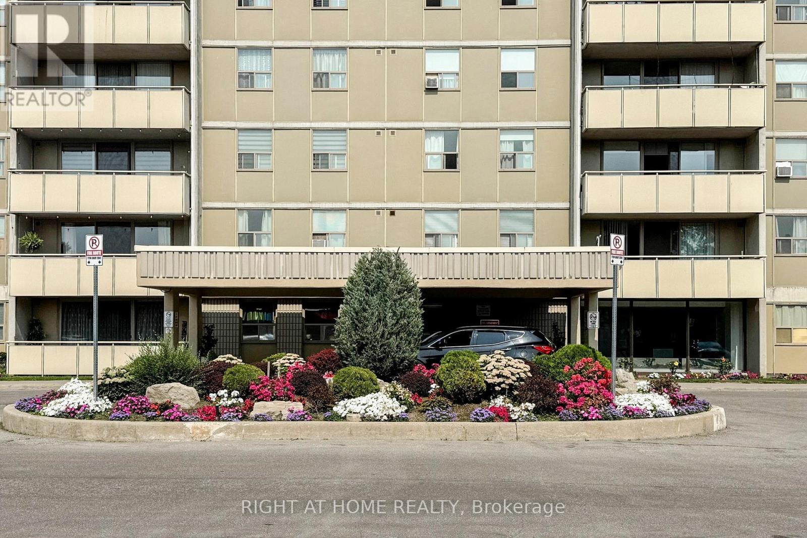 702 - 1338 York Mills Road, Toronto (Parkwoods-Donalda), Ontario  M3A 3M3 - Photo 2 - C12755354